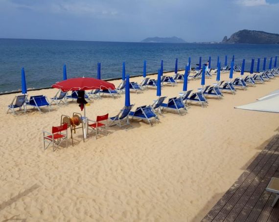 spiaggia.JPG
